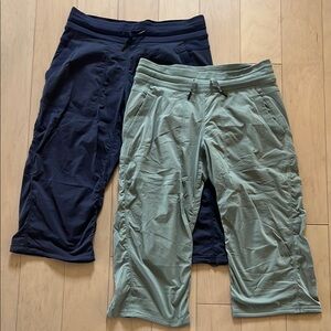lululemon athletica Dual-Tone Capris in Navy and Sage